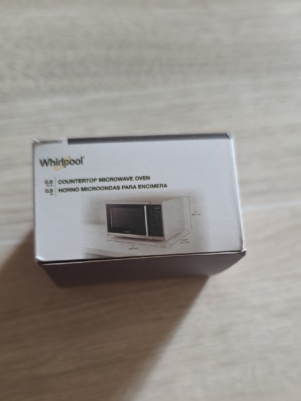 Minibrands Whirlpool Countertop Microwave Oven Box - White
